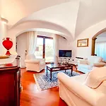 Apartment Casa Sterlizia *